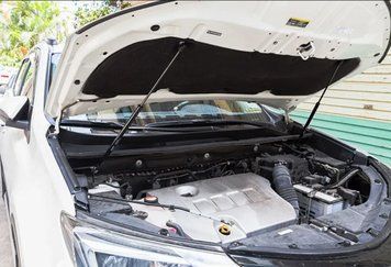 Гідравлічні упори (штоки) капота Toyota RAV4 2014 2015 2016 2017 2018 00193 фото