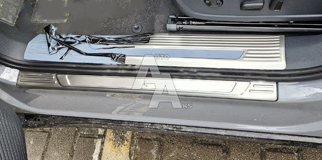 Комплект внутрішніх накладок на пороги для Volkswagen ID4/ID4X 2021 2022 2023 2024 2025 2026 сріблястий 00249 фото