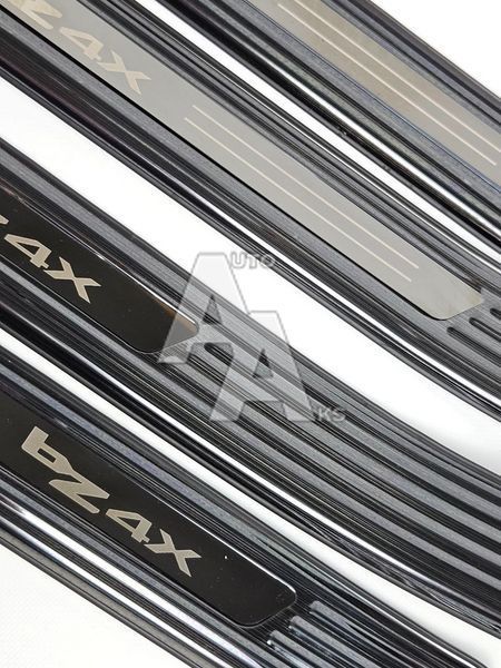 Комплект зовнішніх накладок на пороги для Toyota BZ4X 2022 2023 2024 чорний глянець 00254 фото